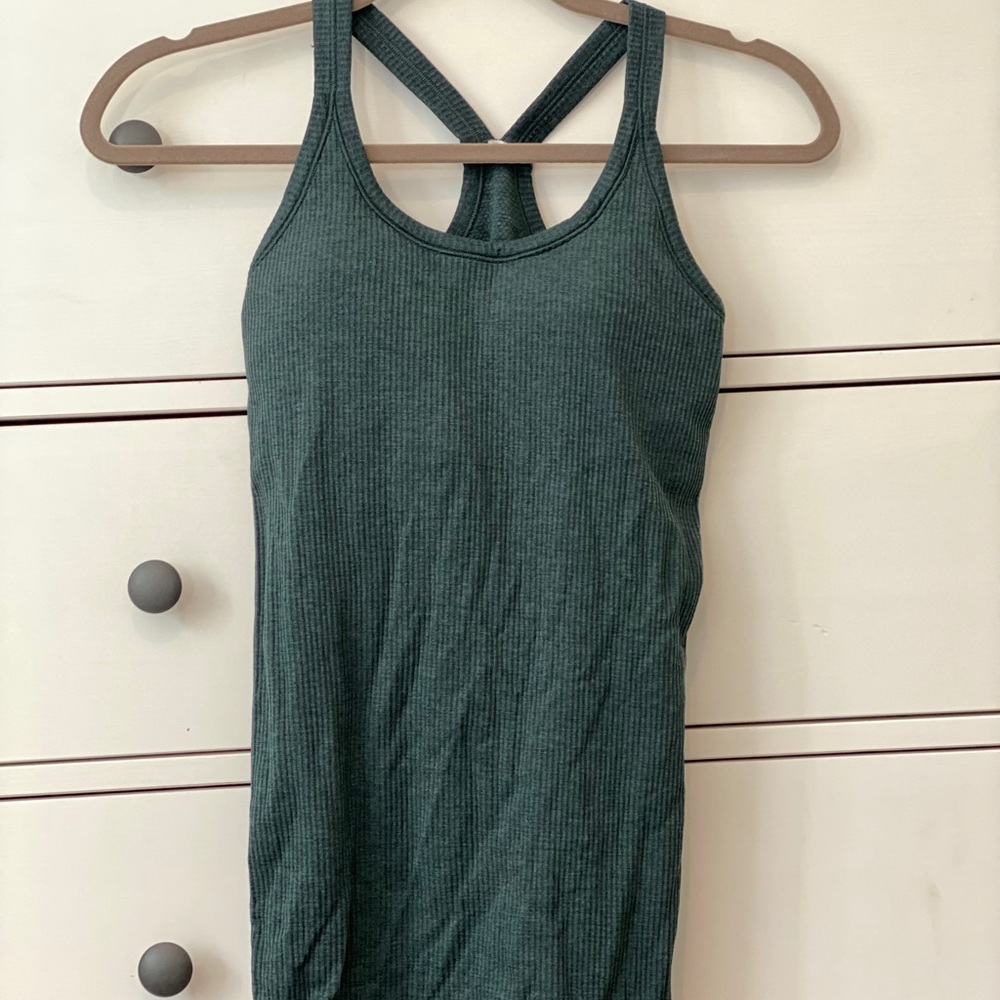 Lululemon racer back tank with built in bra